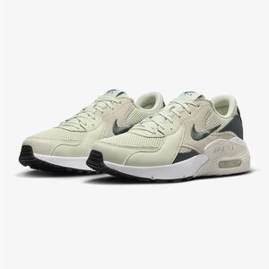 Nike Air Max Excee green new in box